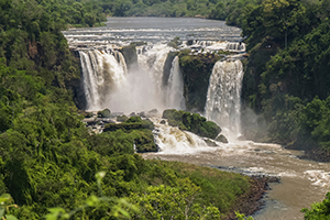 Der Wasserfall Saltos del Monday